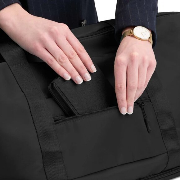 THE FOLDIE Travel Tote Bag Black NEW Original Package & Tag EXPANDABLE 40L Nylon - Picture 5 of 16